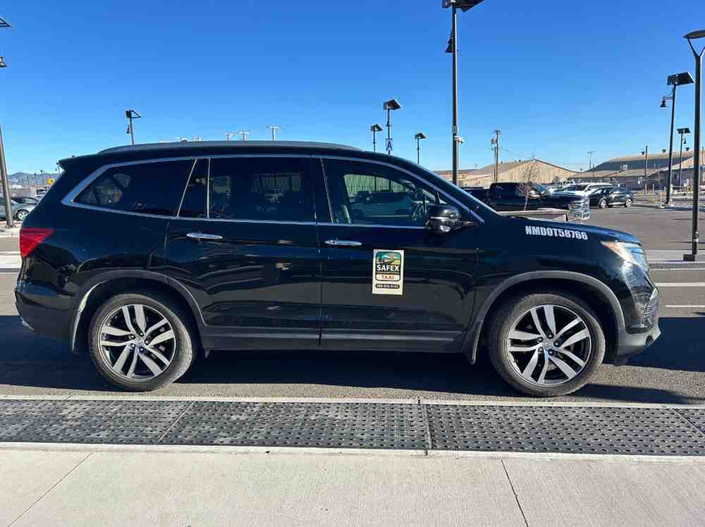 Santa Fe airport taxi